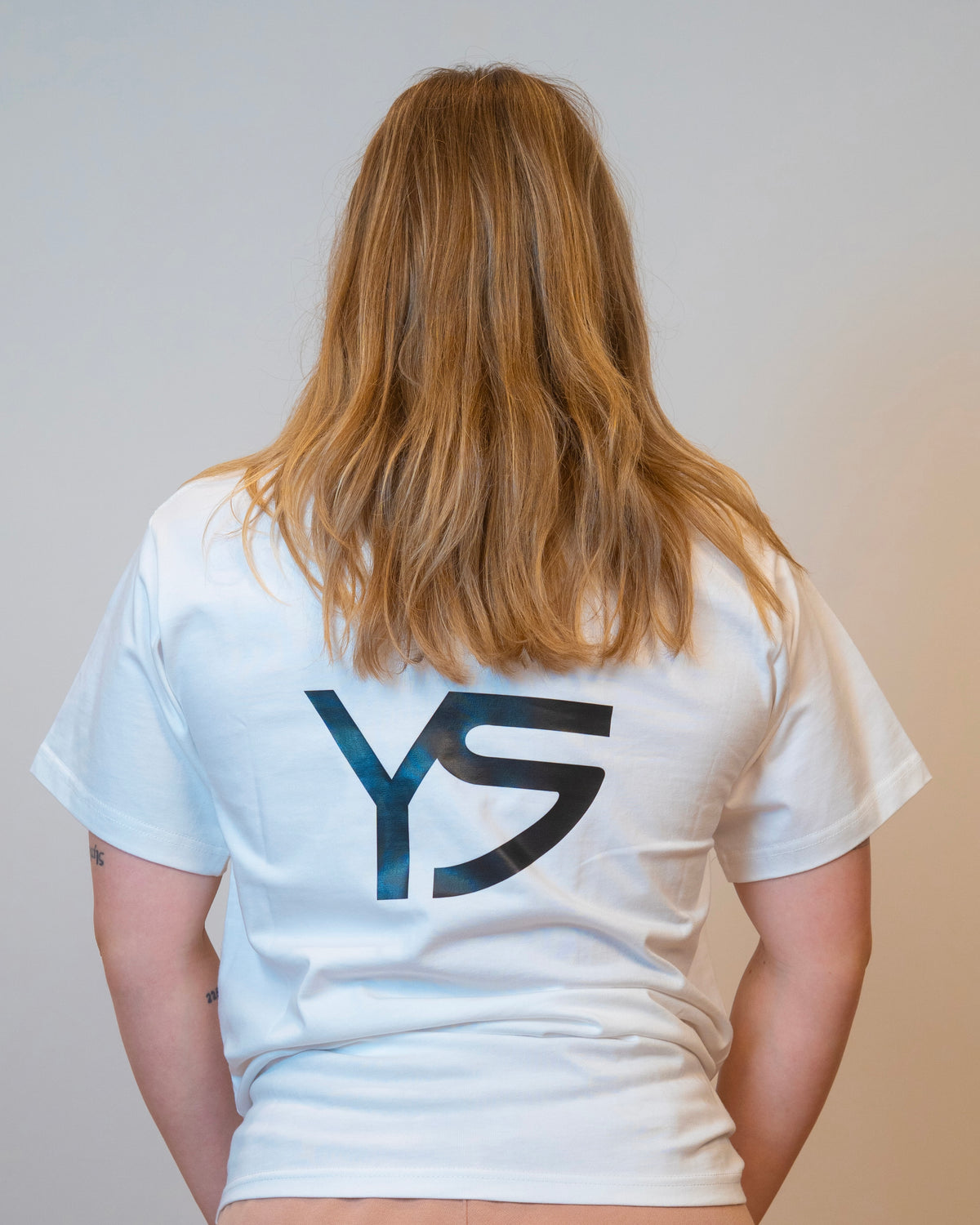 Camiseta Unisex Algodón Logo YS – Yalisa Fit