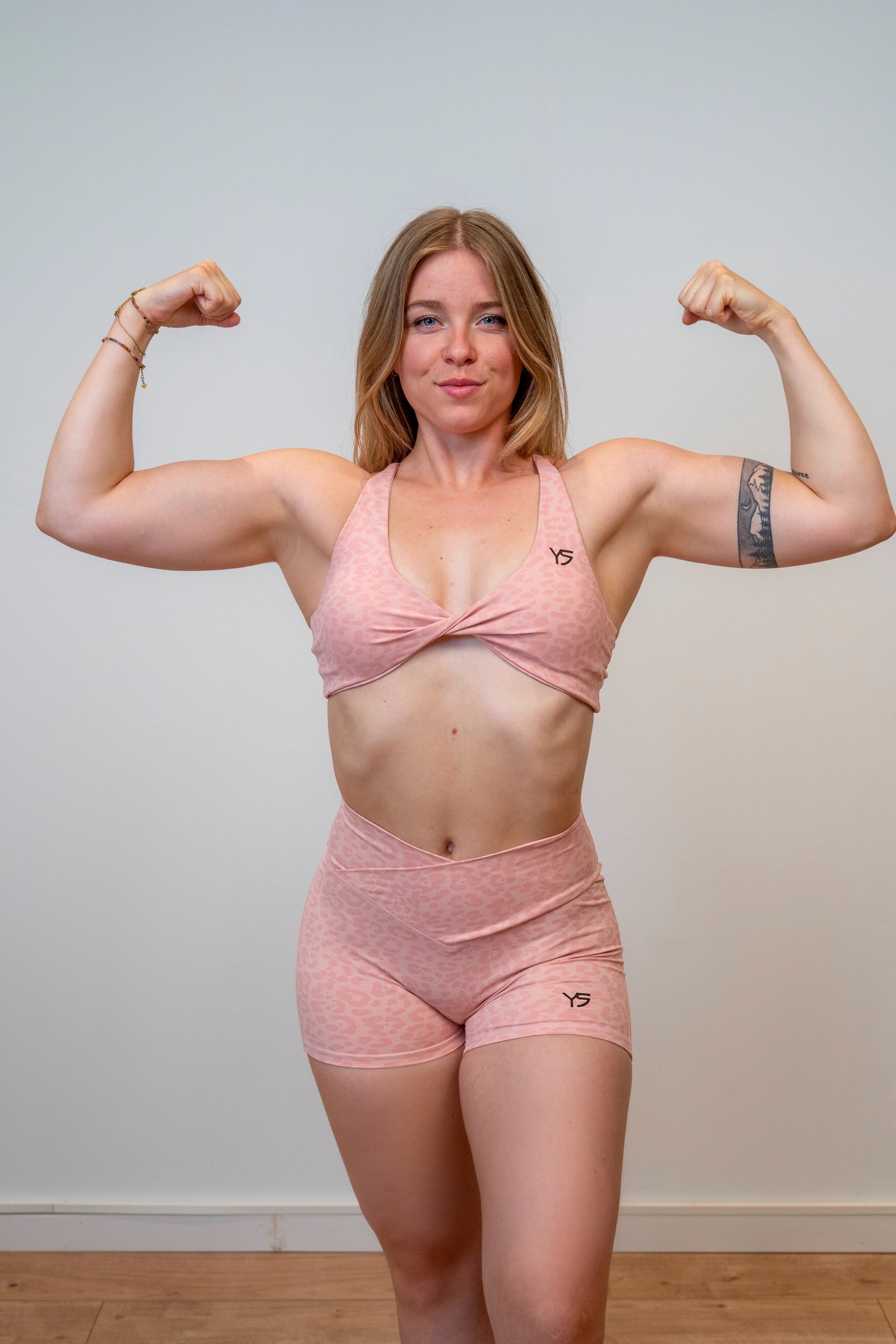 Conjunto Deportivo Top y Short Leopardo Wild – Yalisa Fit