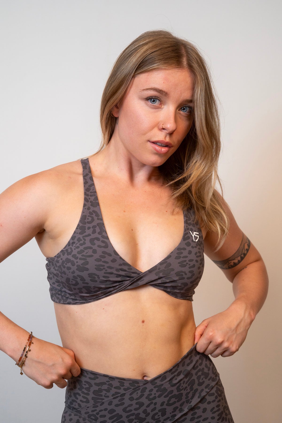 Conjunto Deportivo Top y Short Leopardo Wild – Yalisa Fit