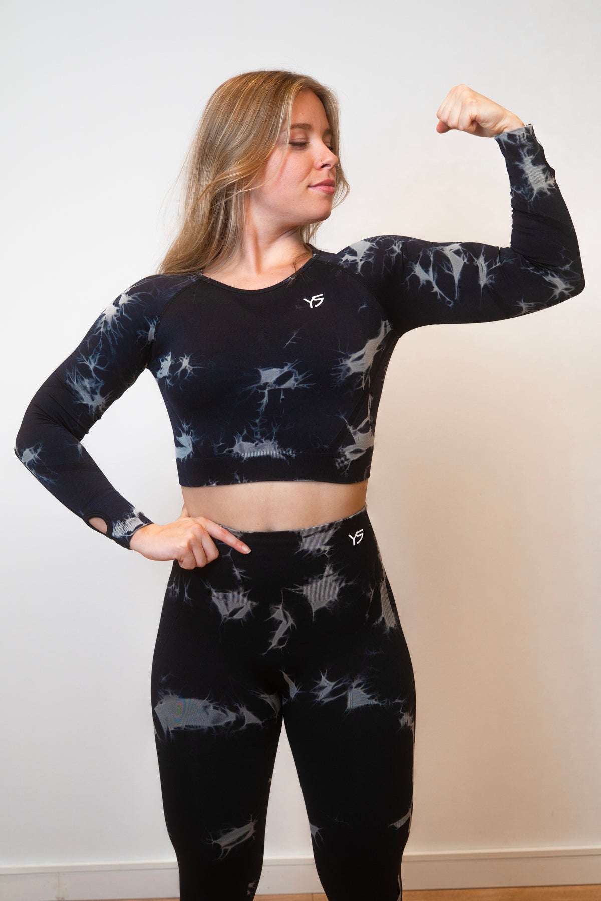 Conjunto Deportivo Tie-Dye Manga Larga Aurora – Yalisa Fit