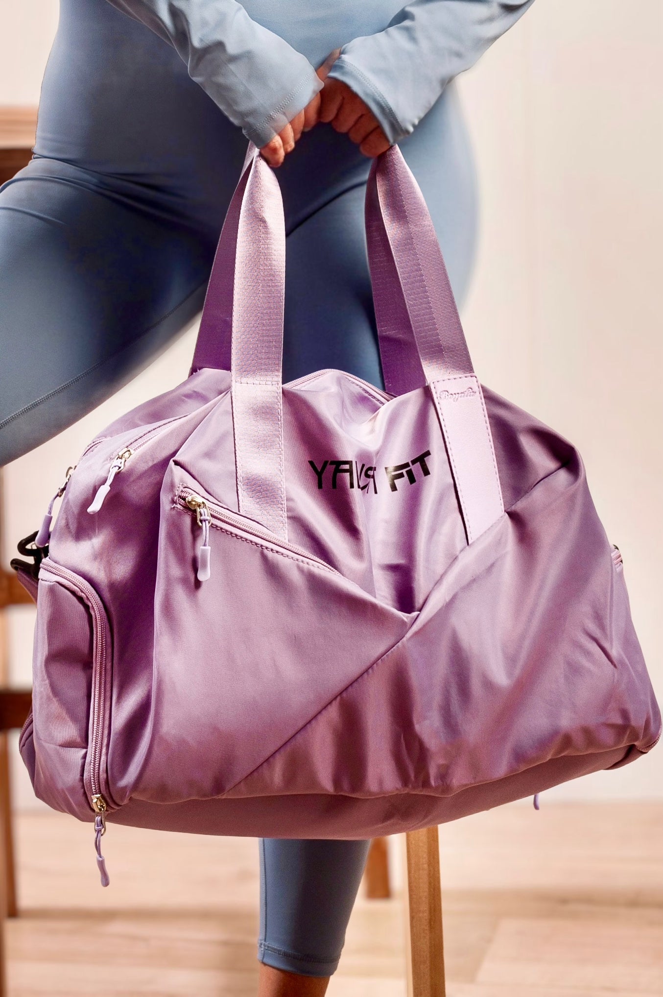 Bolsa de deporte ligera de color lila