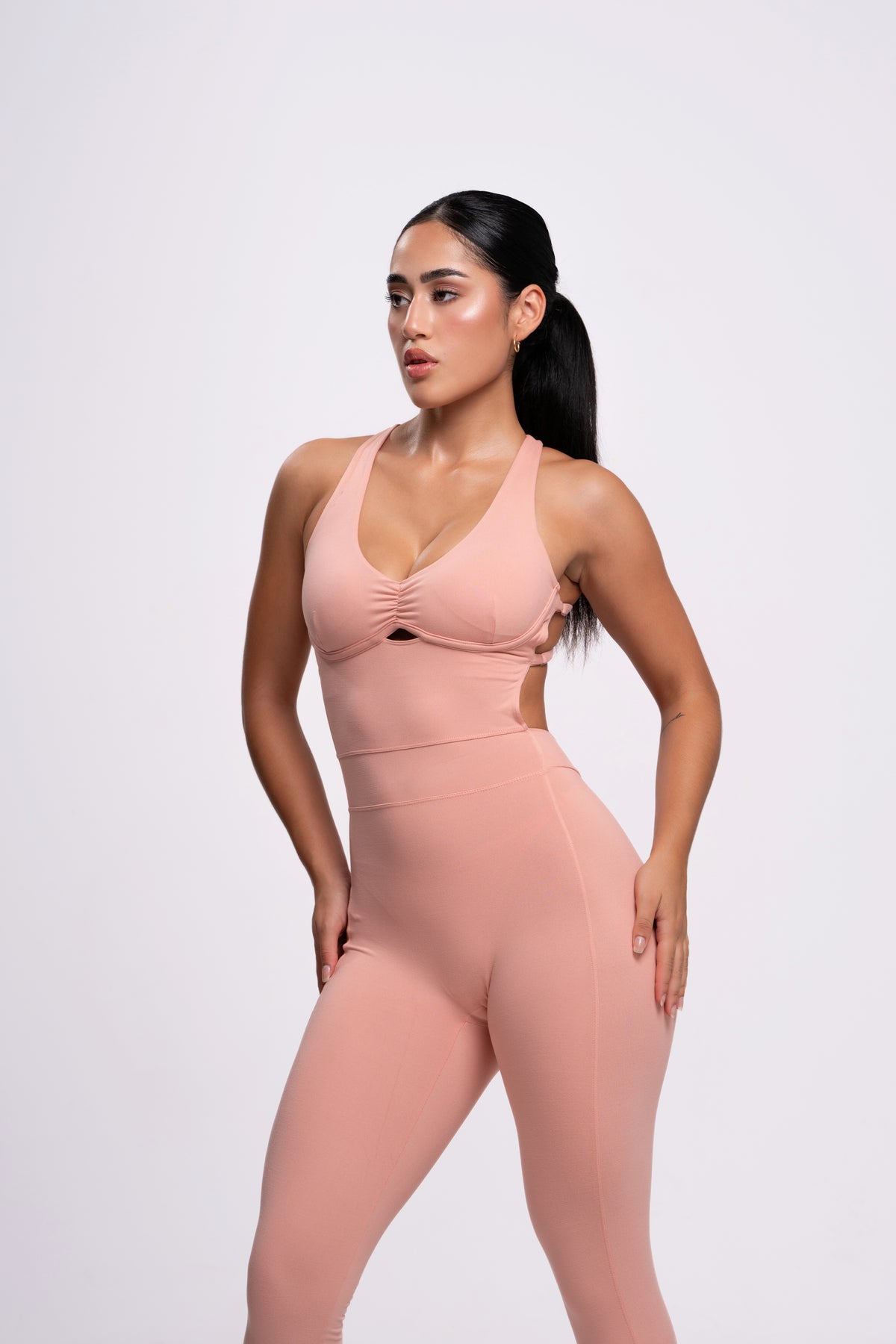 mono deporte mujer rosa