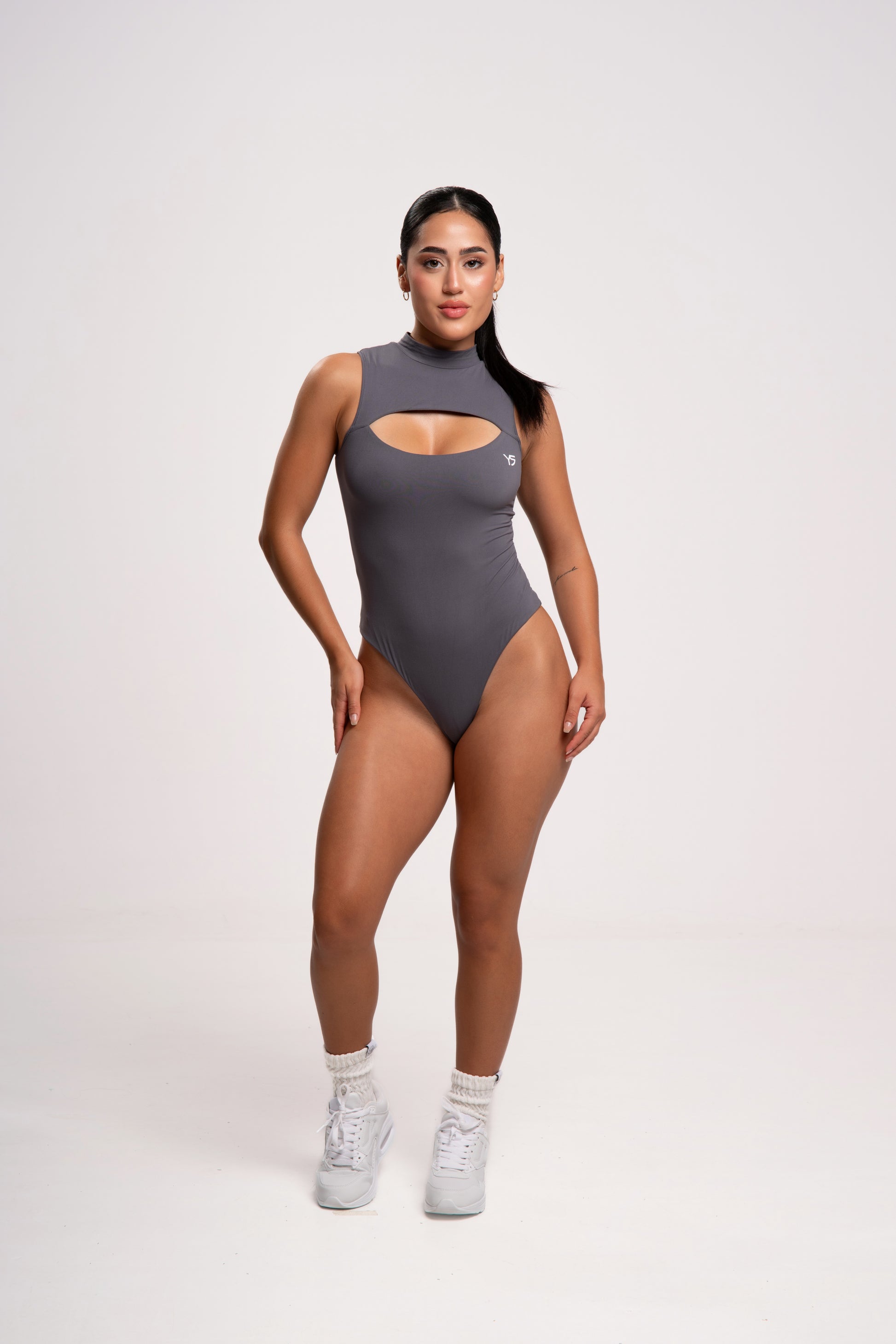 Mono gym mujer color gris